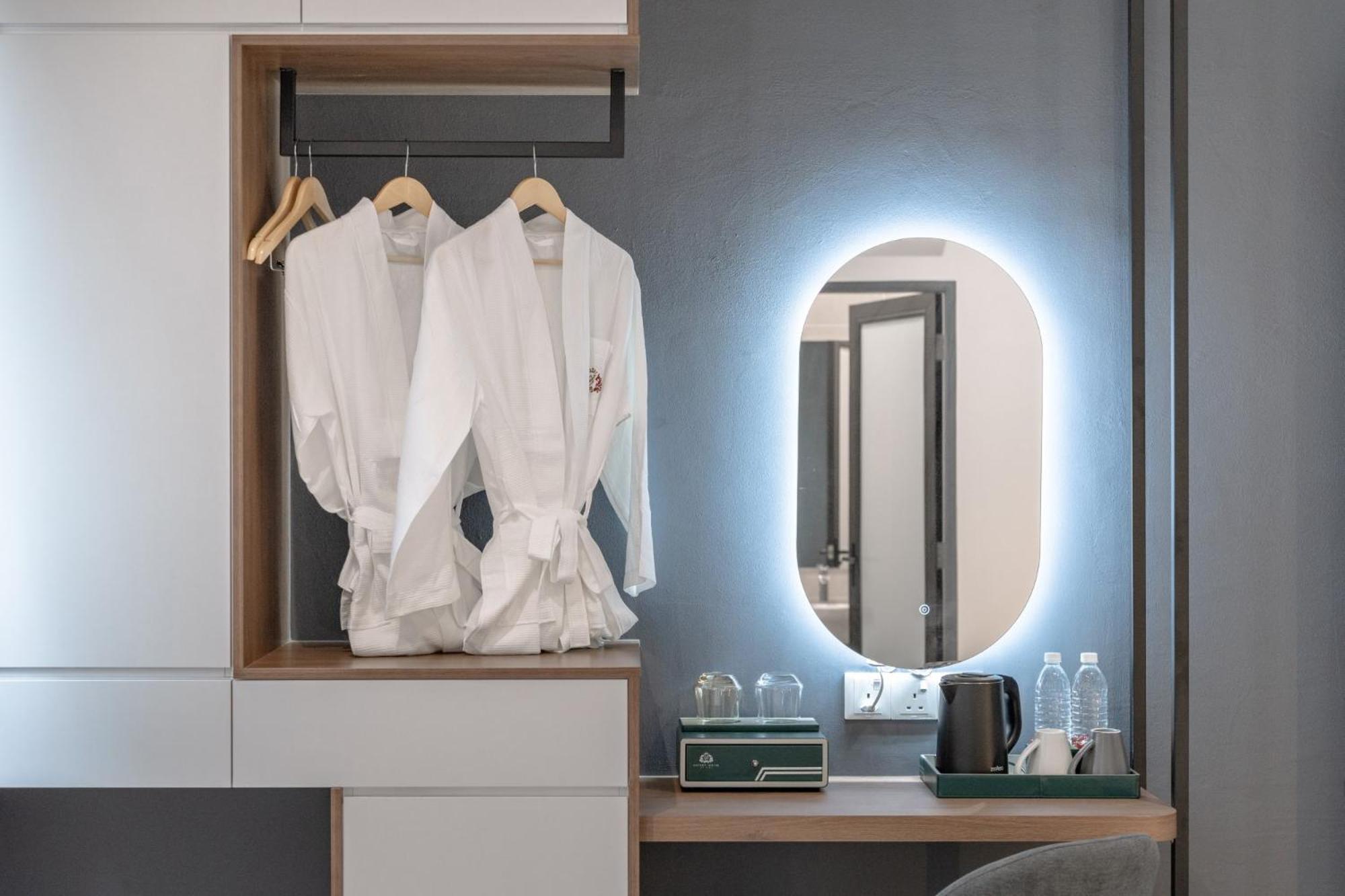 Saturn Hotel Джордж Таун Екстериор снимка